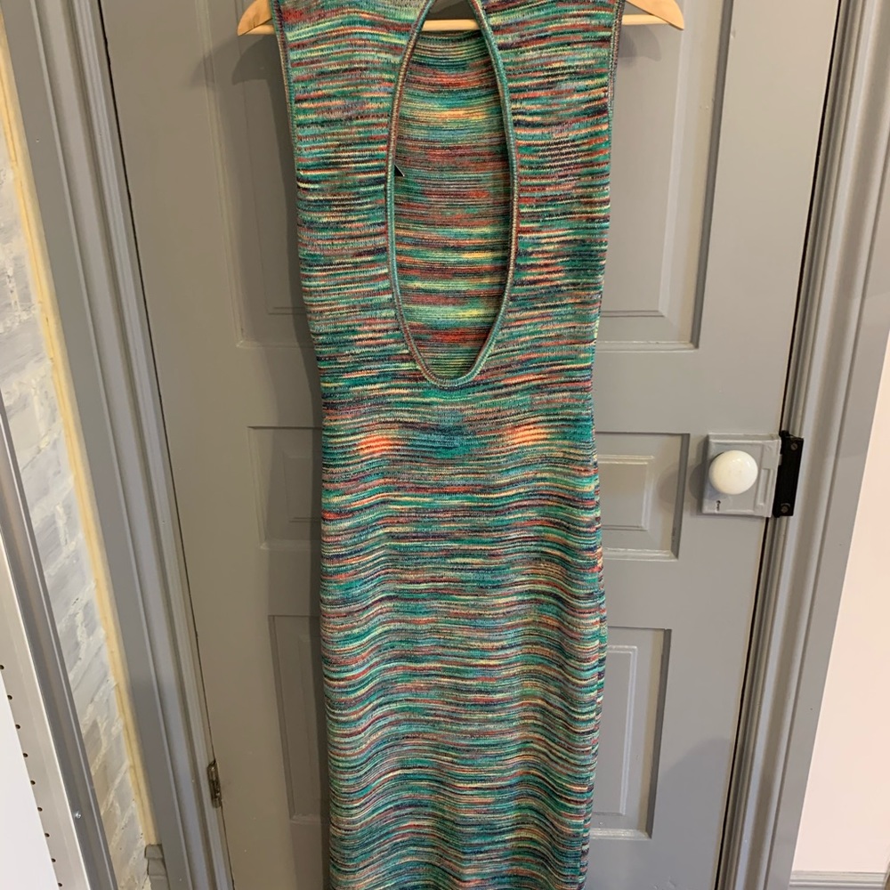 Vertigo Maxi Keyhole Back - Picture 3 of 7